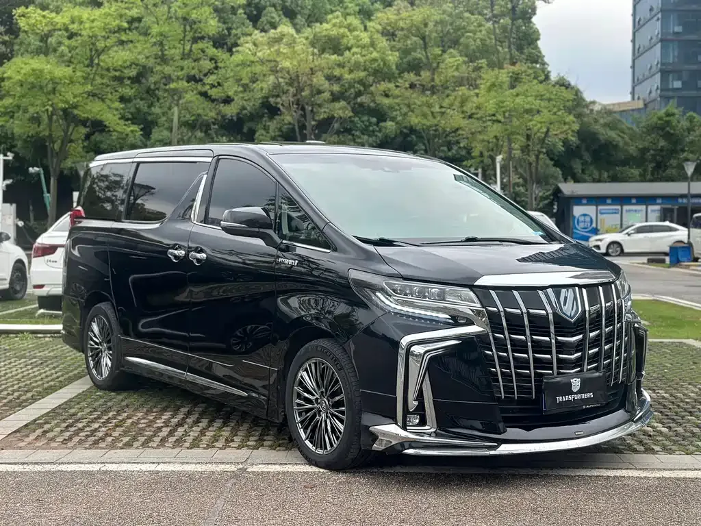 Toyota Vellfire — фото 10