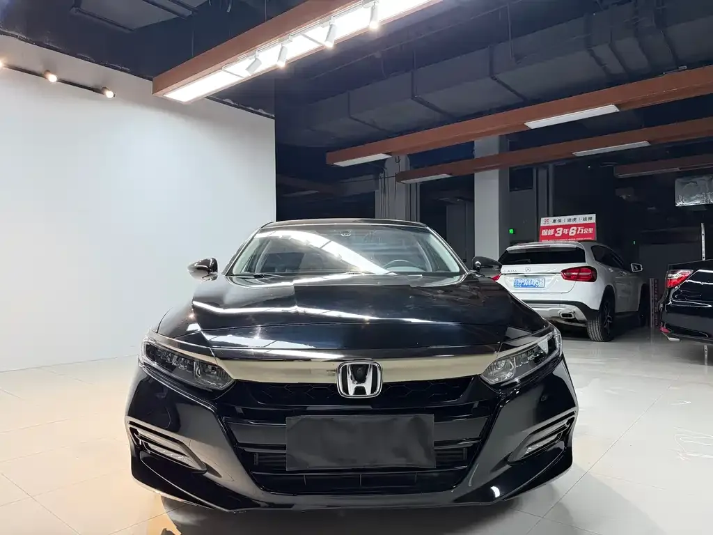 Honda Accord — фото 6