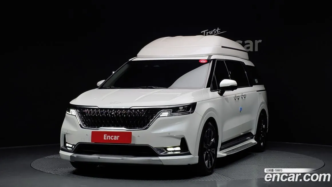 Kia Carnival — фото 1