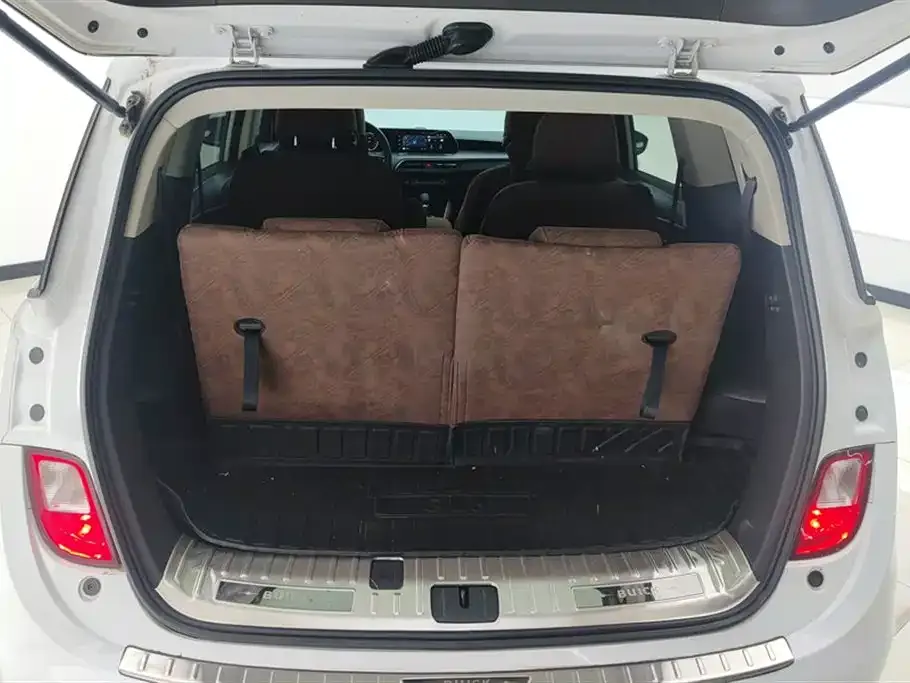 Buick GL6 2023 из CN, фото 6