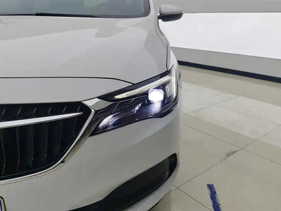 Buick GL6 2023 из CN, фото 10