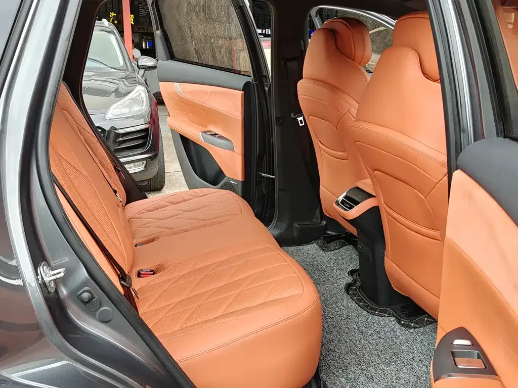 Changan CS75PLUS — фото 10