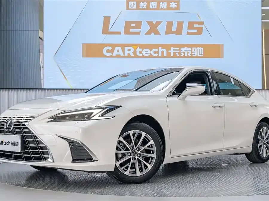Lexus ES — фото 4