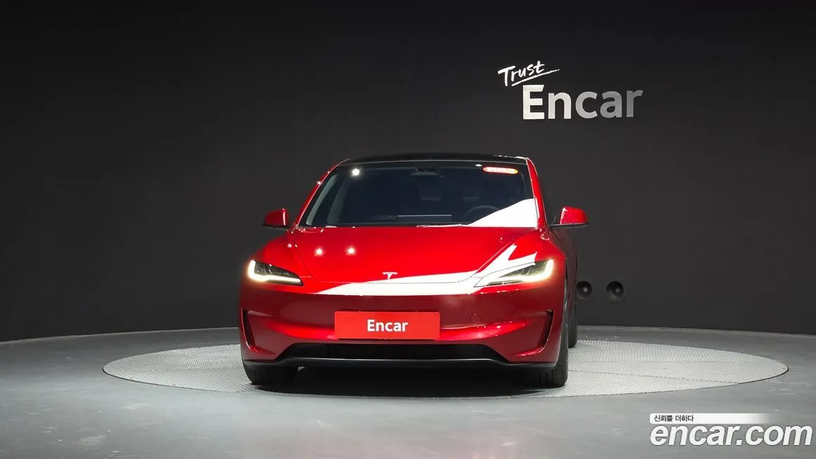 Tesla Model 3 — фото 3