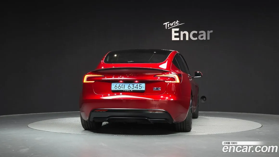 Tesla Model 3 — фото 4