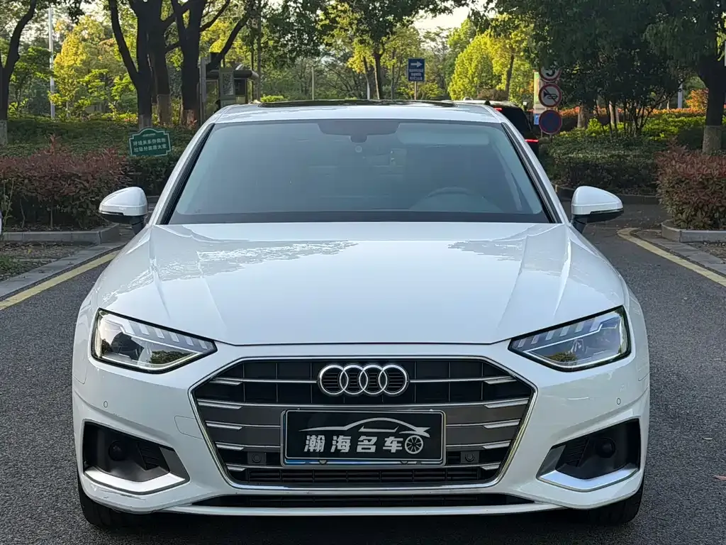 Audi A4L 2021 из CN, фото 7