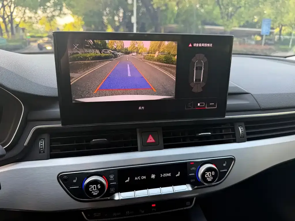 Audi A4L 2021 из CN, фото 6
