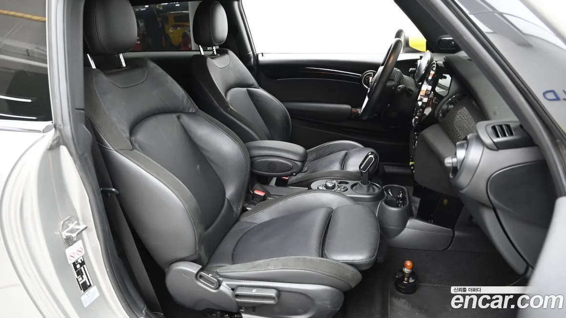 Mini Cooper 2023 из KR, фото 8