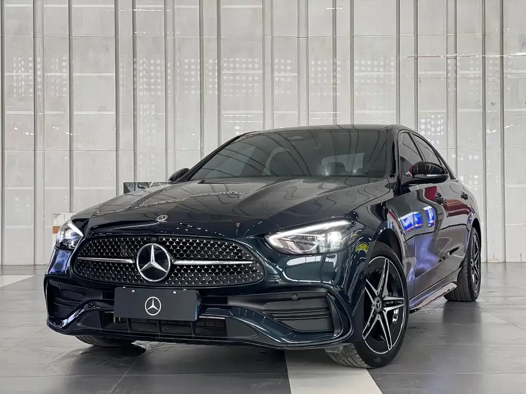 Mercedes-Benz C-Class — фото 1