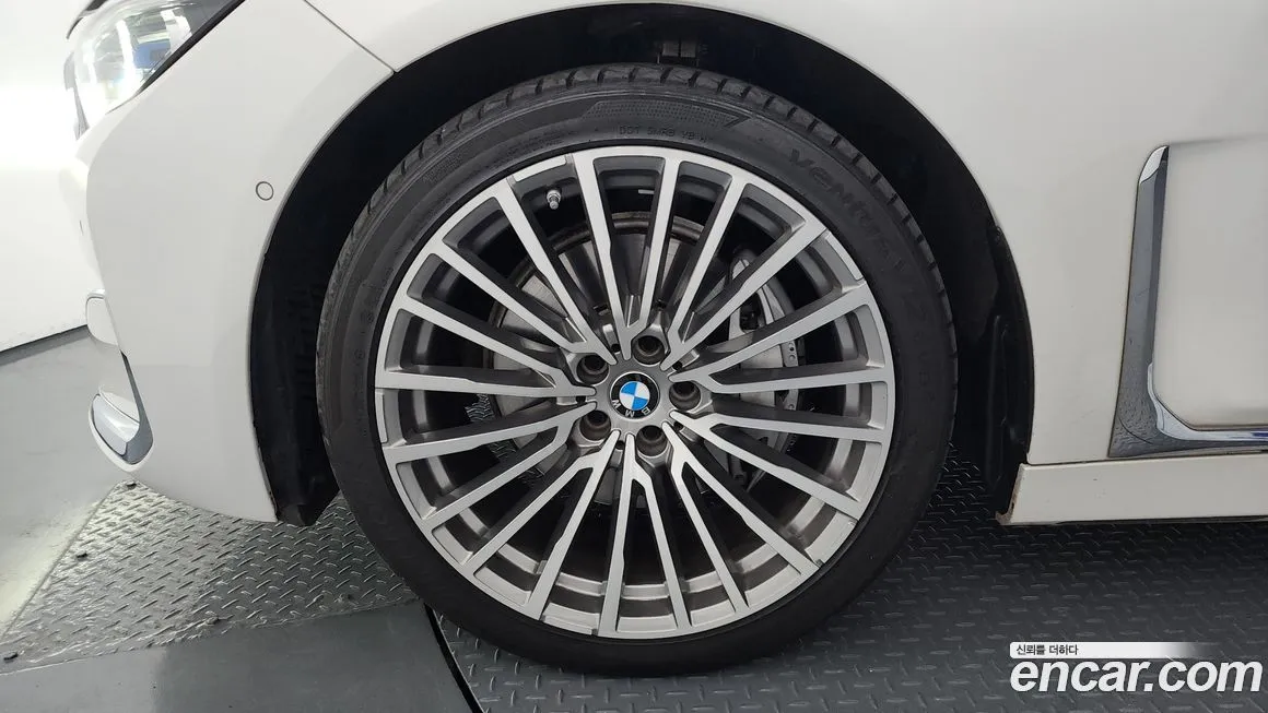 BMW 7-Series 2022 из KR, фото 9