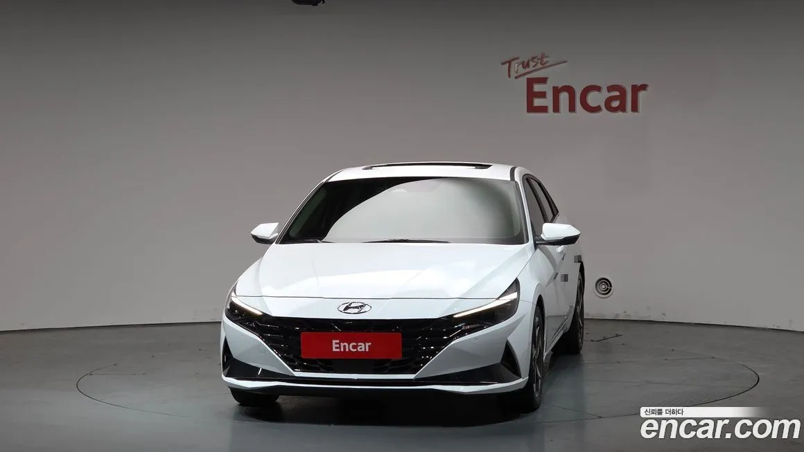 Hyundai AVANTE — фото 2