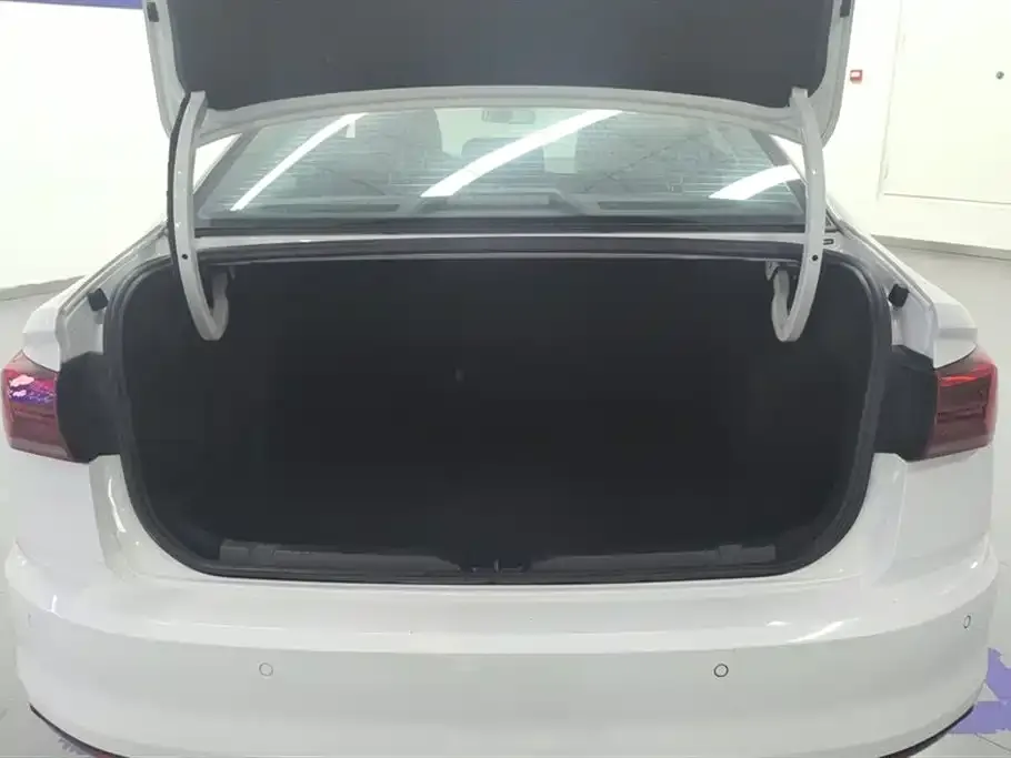 Volkswagen Bora 2022 из CN, фото 2