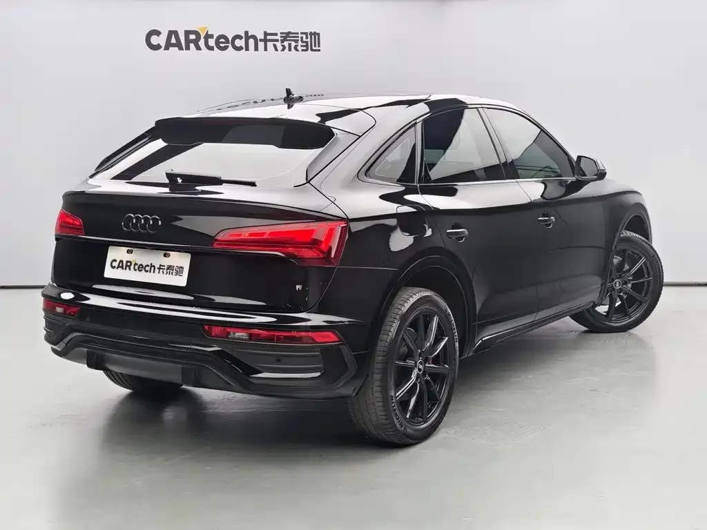 Audi Q5L Sportback 2022 из CN, фото 10