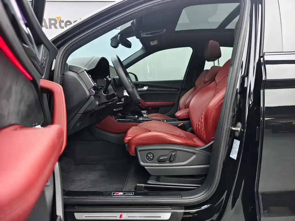 Audi Q5L Sportback 2022 из CN, фото 4