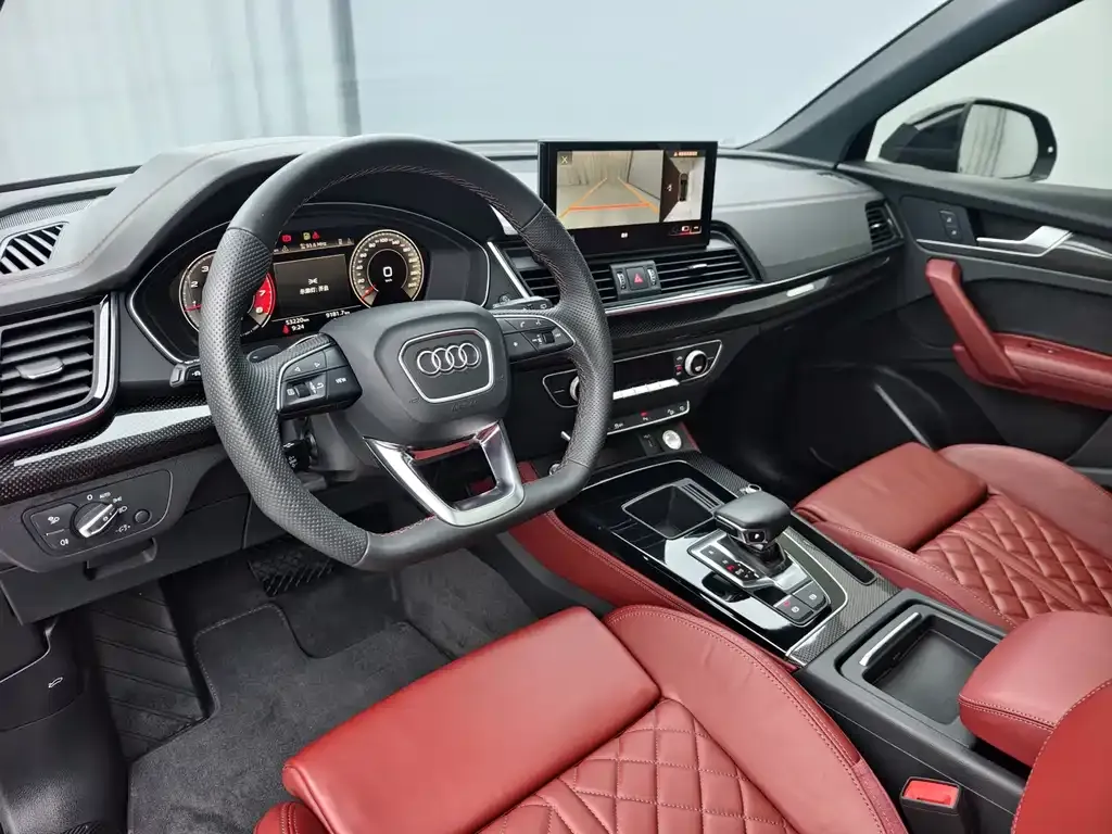 Audi Q5L Sportback 2022 из CN, фото 5