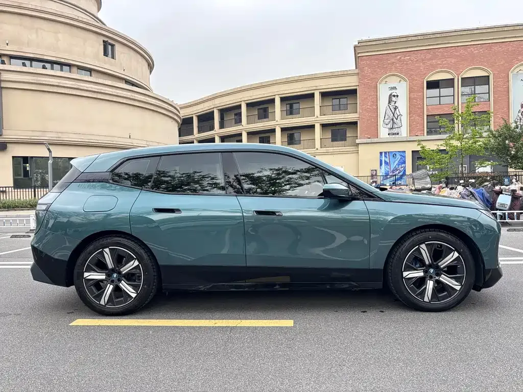 BMW iX 2022 из CN, фото 3
