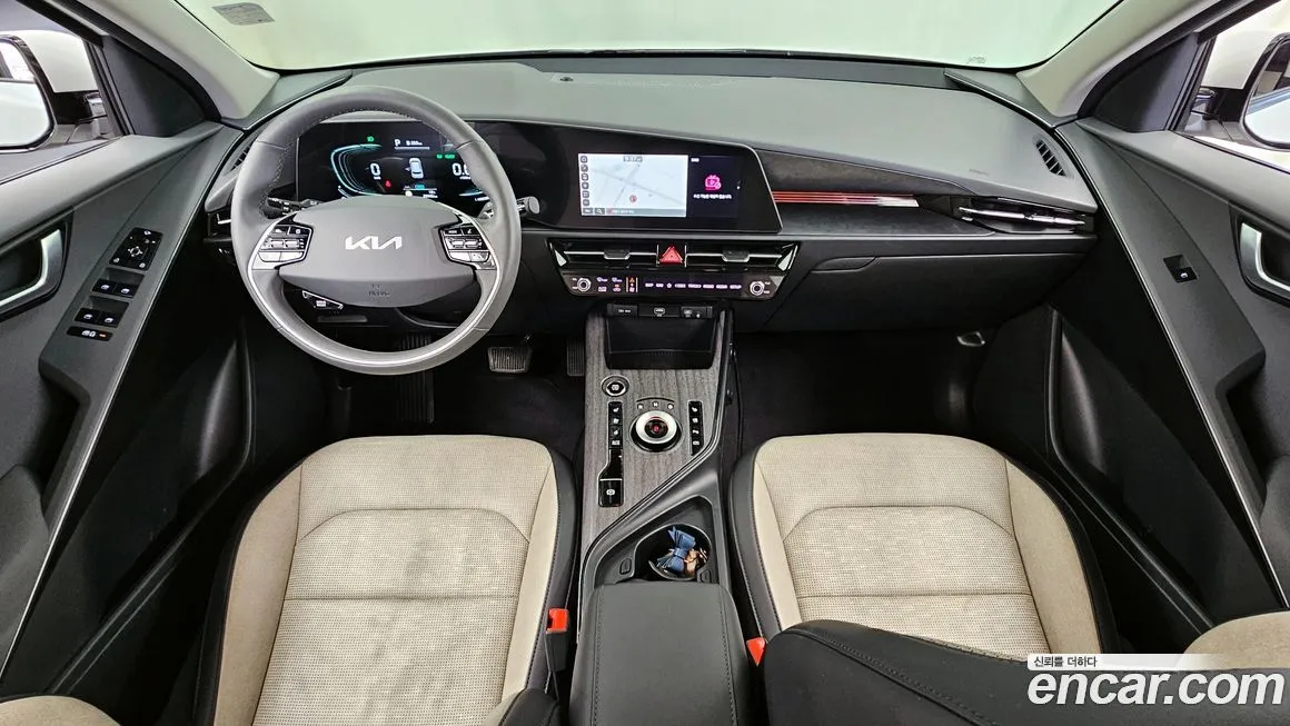 Kia Niro — фото 9