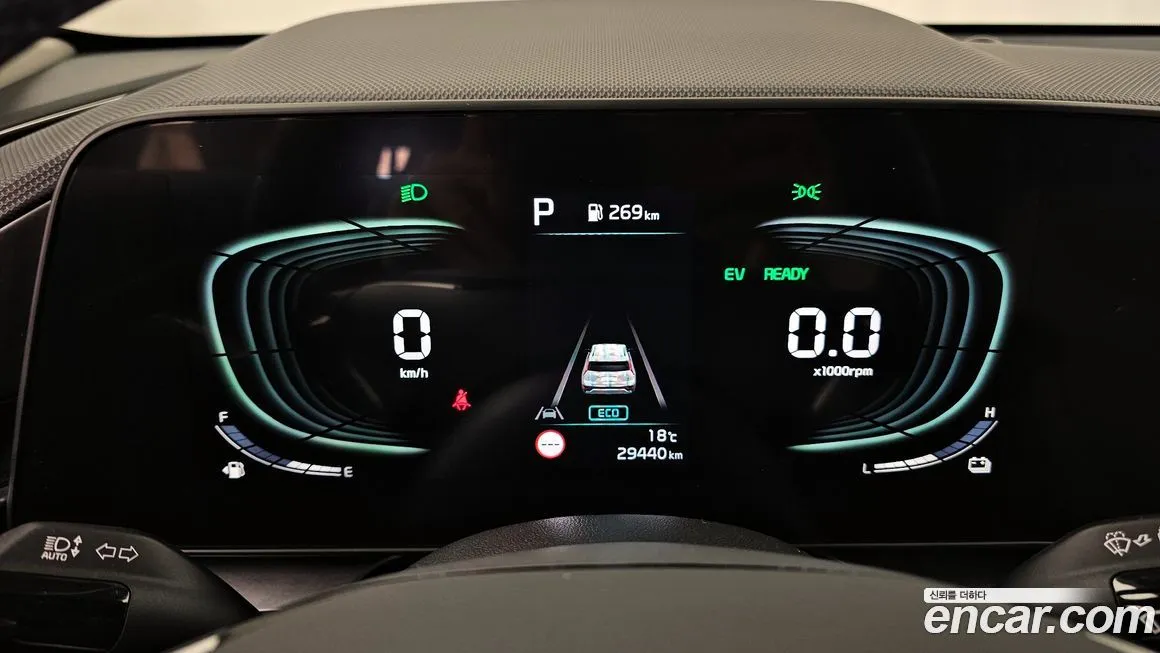 Kia Niro — фото 10