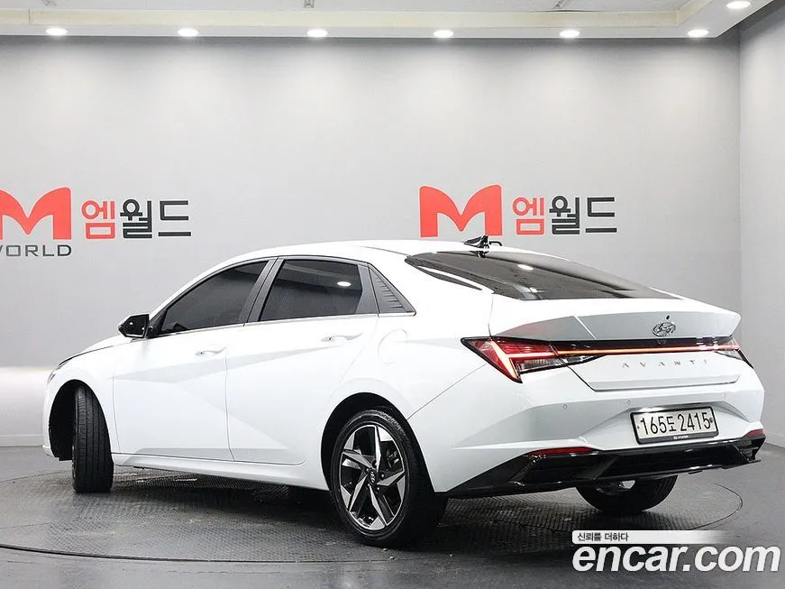 Hyundai AVANTE — фото 8