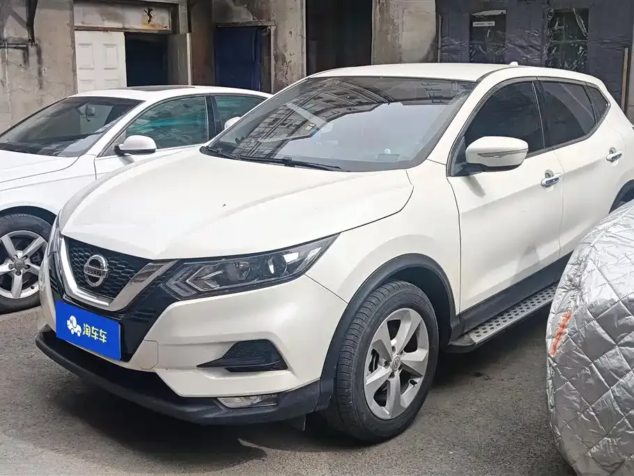 Nissan Qashqai — фото 1