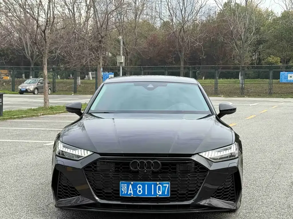 Audi A7L — фото 8