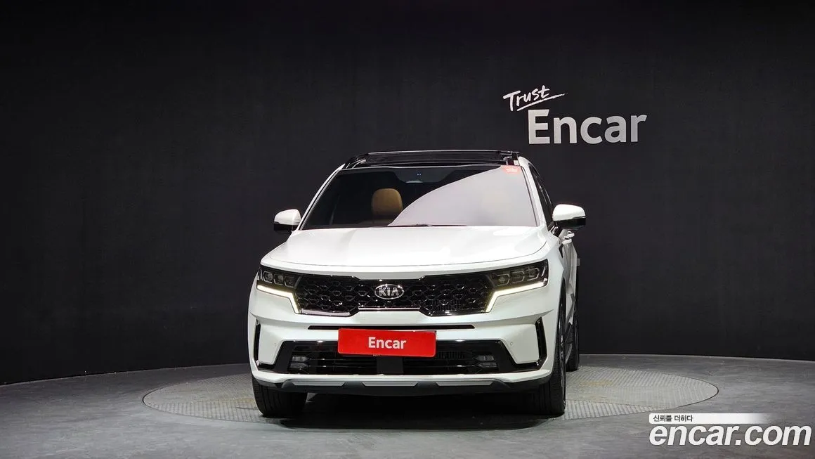 Kia Sorento — фото 8