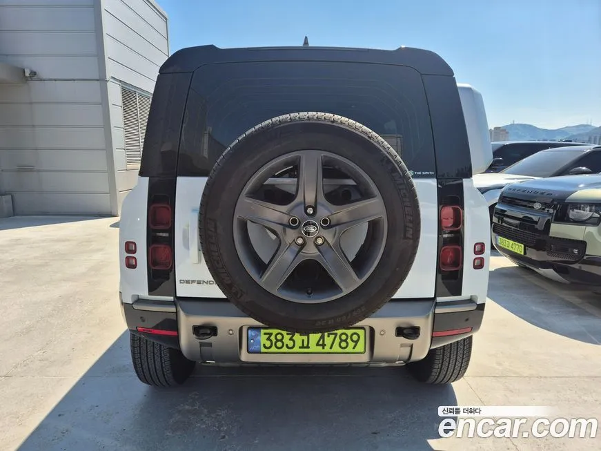 Land Rover Defender — фото 6