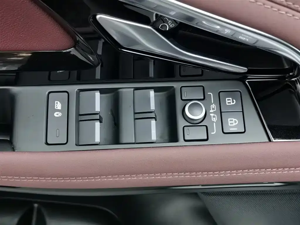 Land Rover Evoque — фото 9