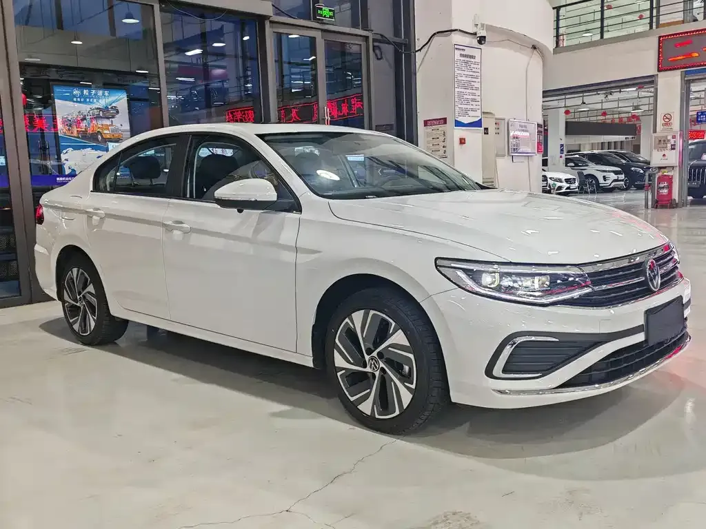 Volkswagen Bora — фото 8