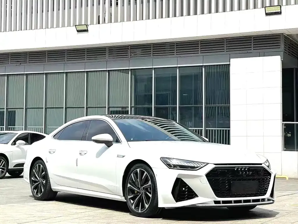 Audi A7L — фото 7