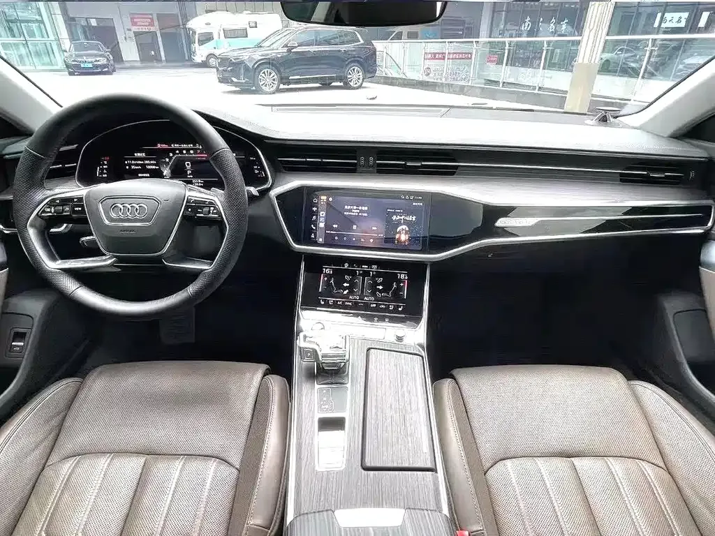 Audi A7L — фото 5
