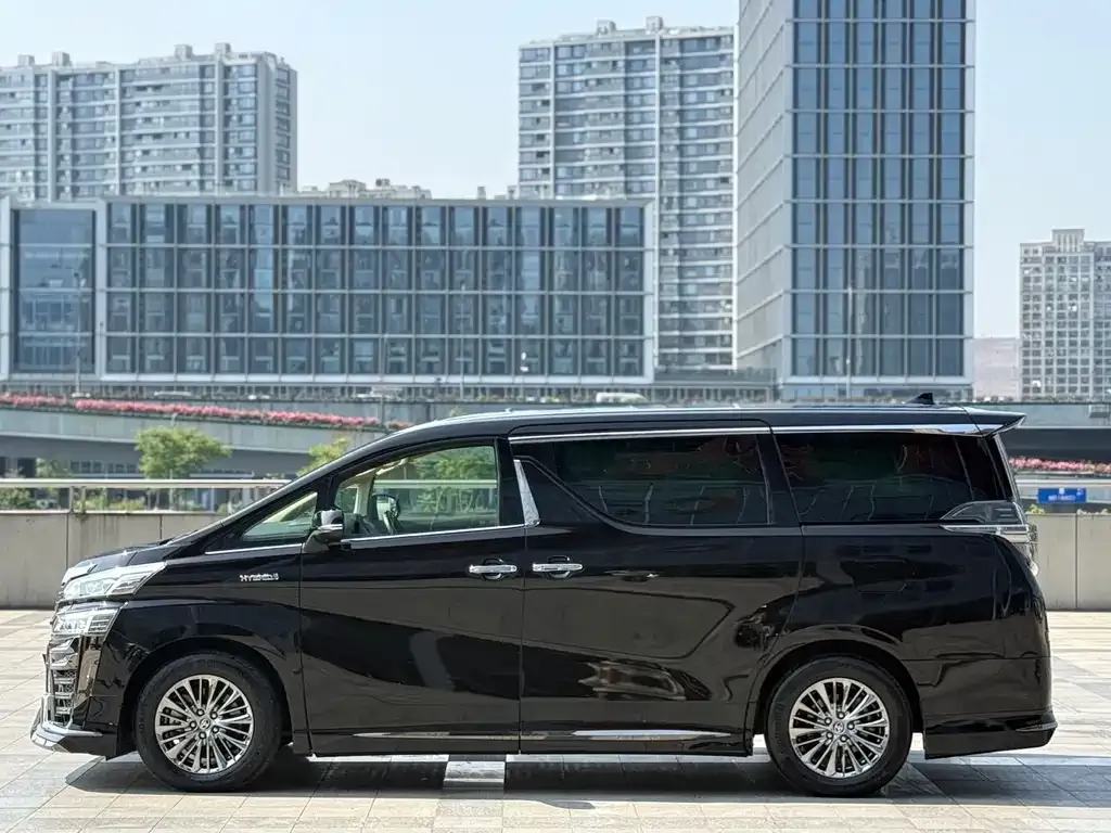 Toyota Vellfire 2022 из CN, фото 7