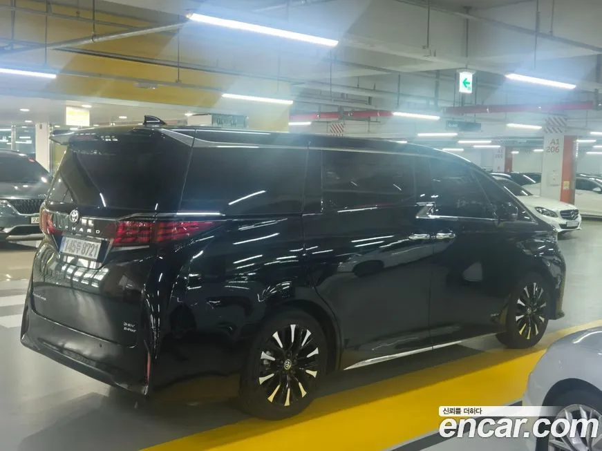 Toyota Alphard 2024 из KR, фото 8