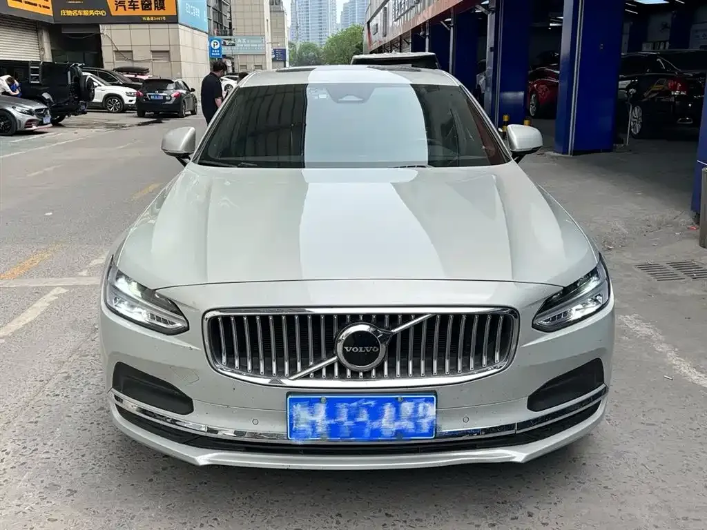 Volvo S90 — фото 9