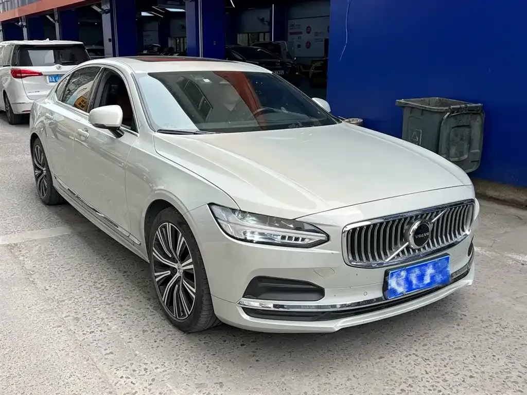 Volvo S90 — фото 4