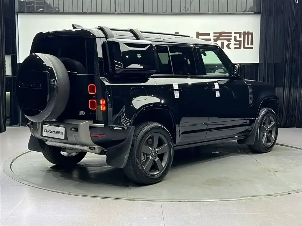 Land Rover Defender — фото 2