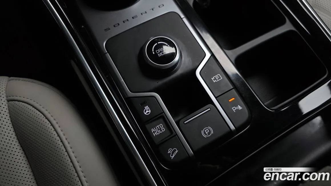 Kia Sorento — фото 9
