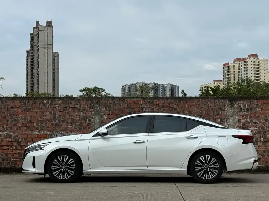 Nissan Teana — фото 3