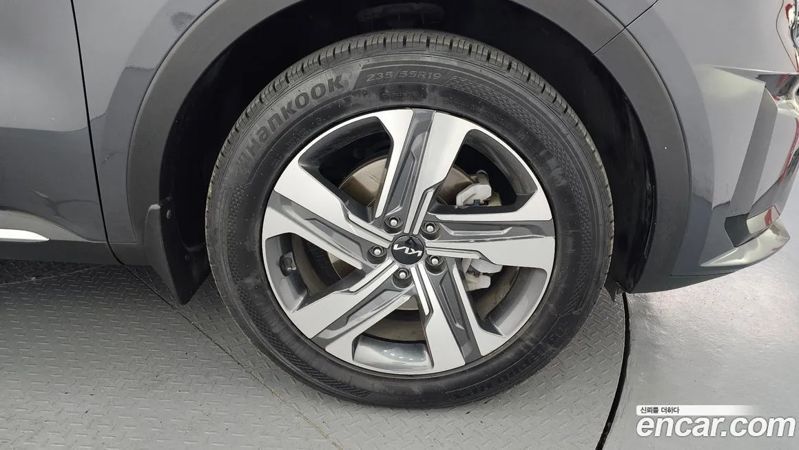 Kia Sorento — фото 8