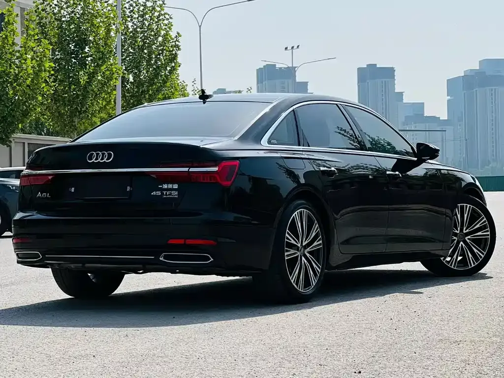 Audi A6L — фото 7