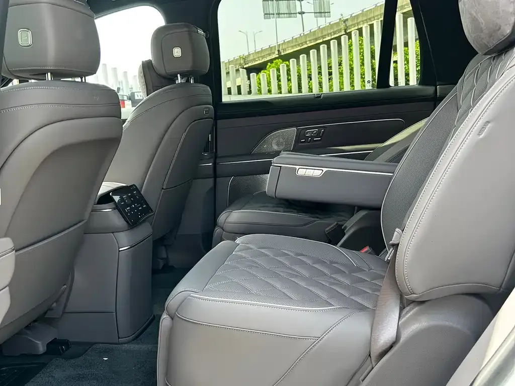 NIO ES8 — фото 2