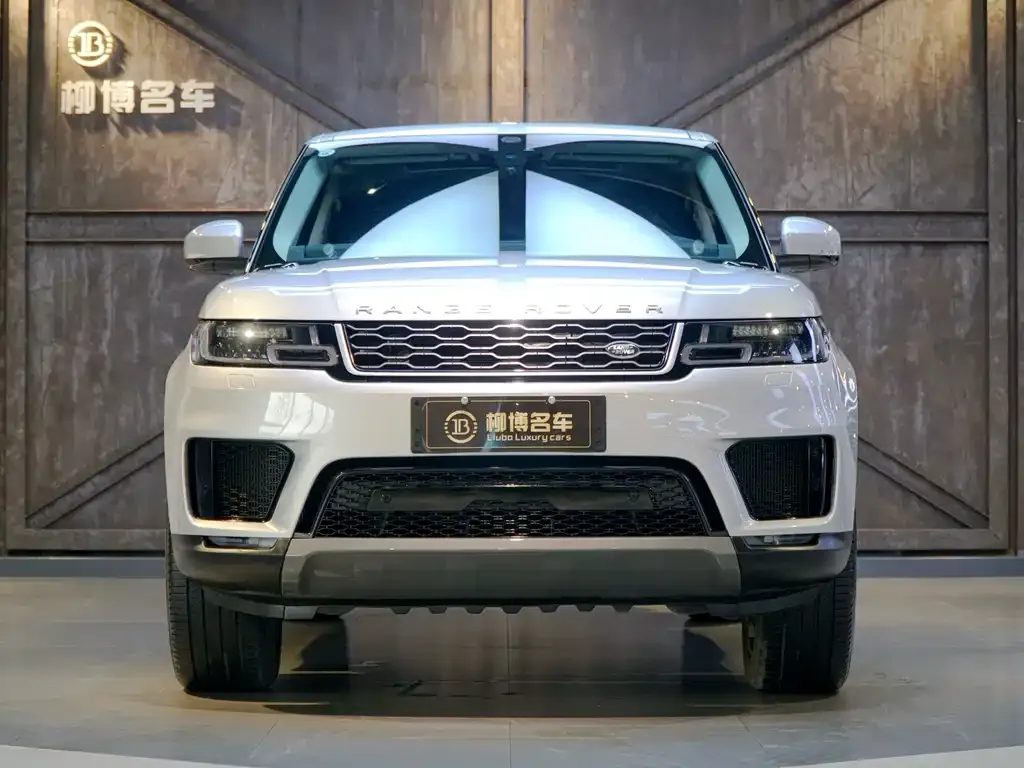 Land Rover Sport PHEV — фото 9