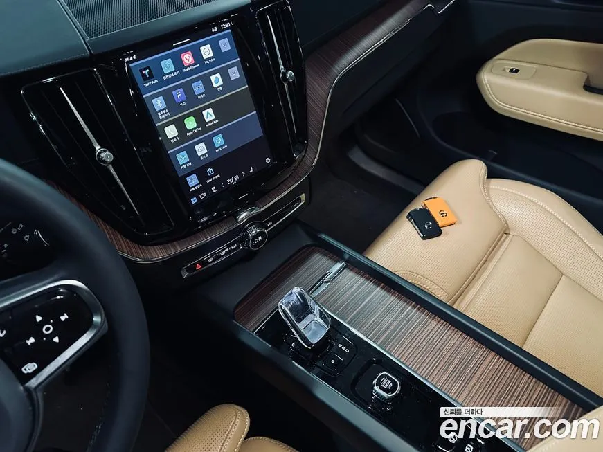 Volvo XC60 2023 из KR, фото 5