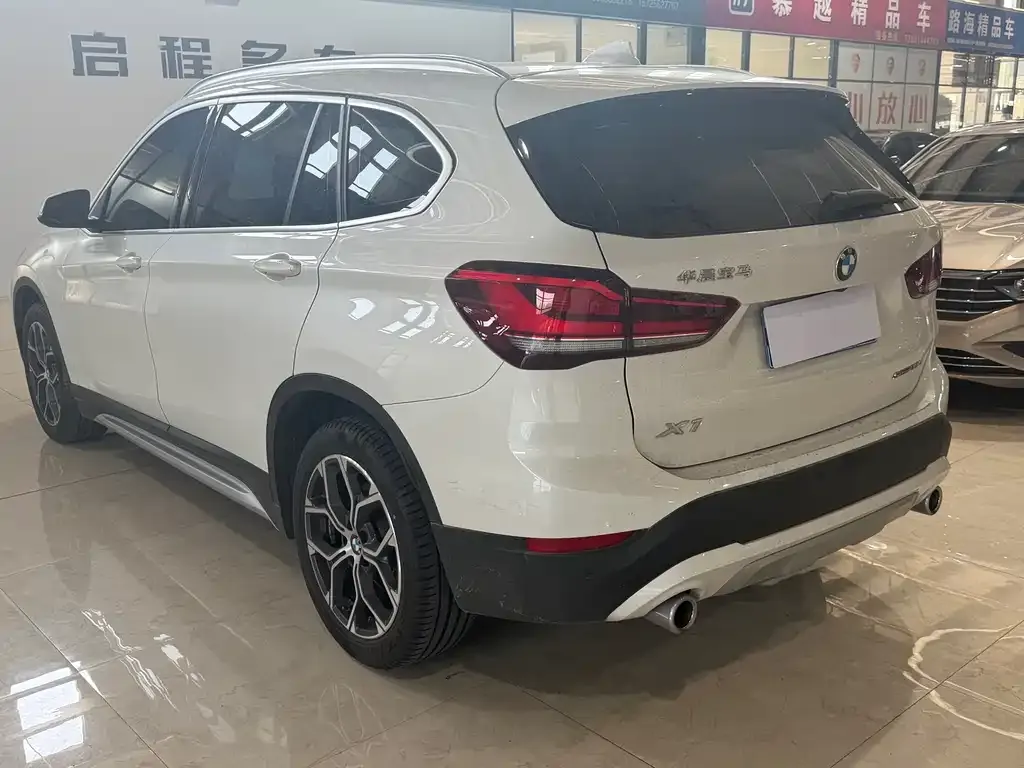 BMW X1 — фото 2