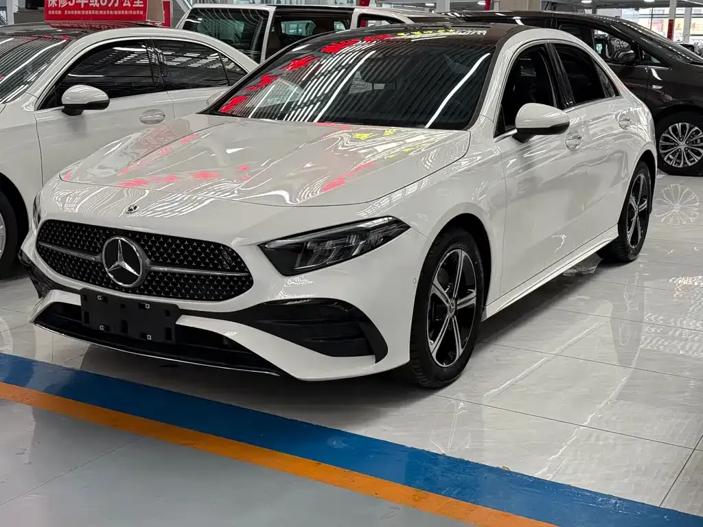 Mercedes-Benz A-Class — фото 1