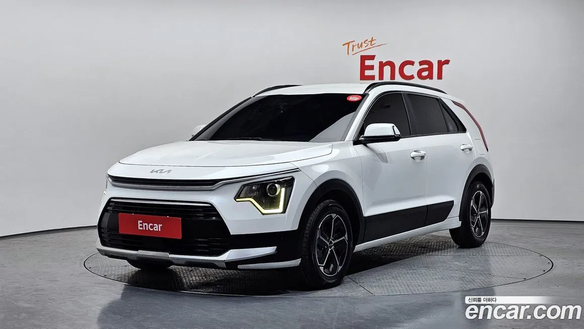 Kia Niro — фото 1