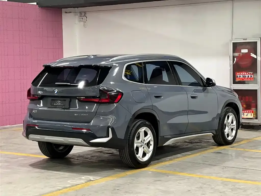 BMW X1 — фото 10