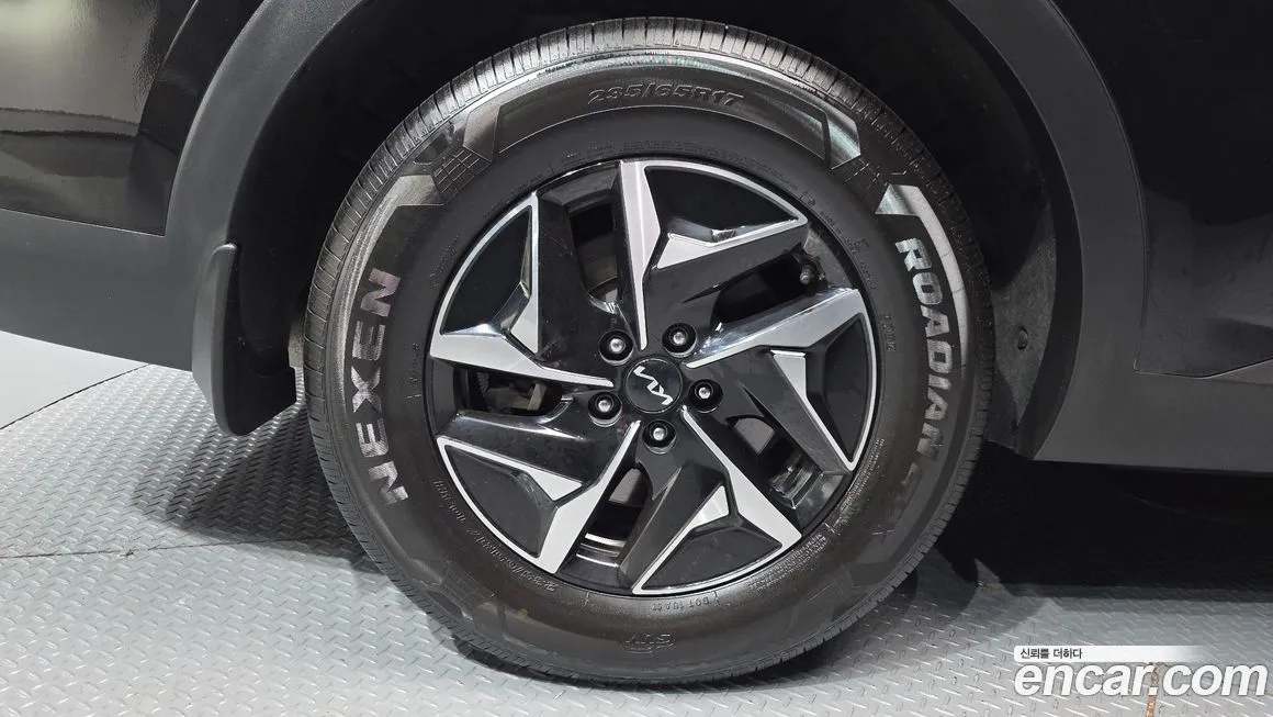 Kia Sorento — фото 7