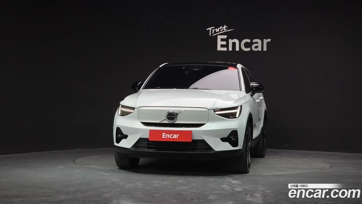 Volvo C40 2023 из KR, фото 3