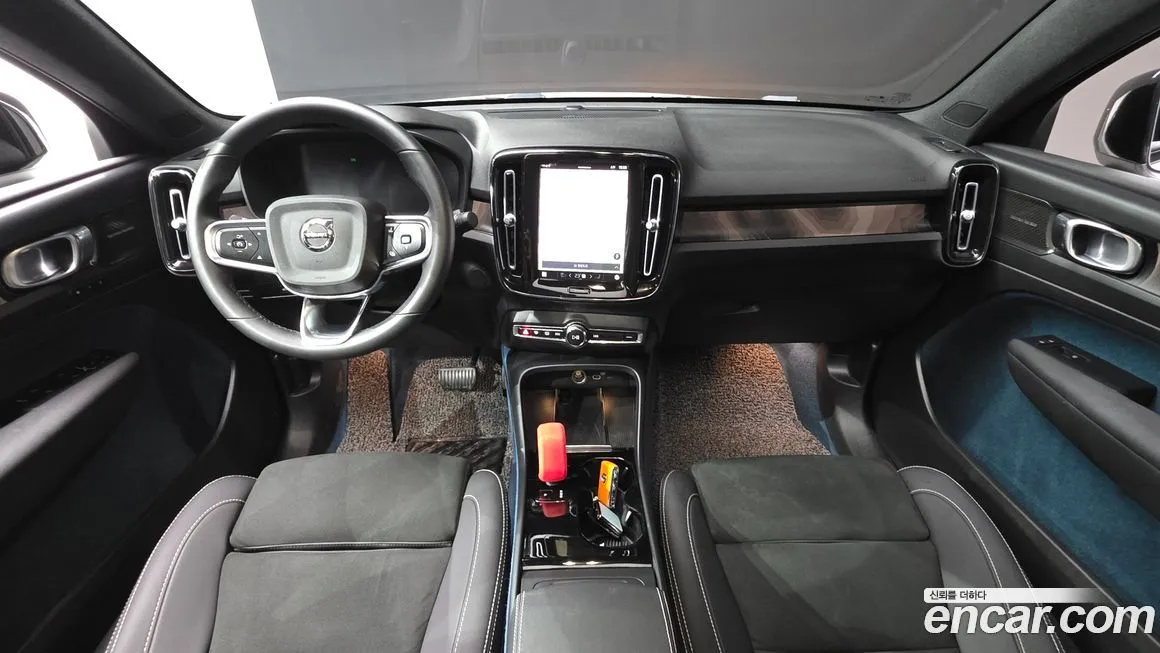 Volvo C40 2023 из KR, фото 10